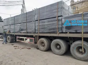 Vận chuyển ván phủ phim plywood giá tốt - Gỗ Châu Á